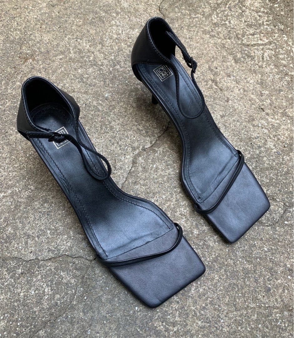 Toteme best sale strappy sandal