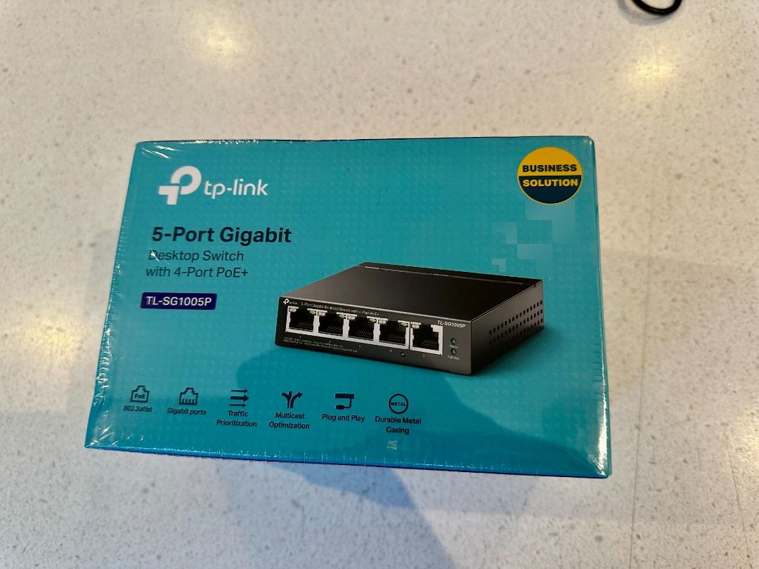 TPLink 5Port Gigabit Switch w/ 4Port PoE TLSG1005P, Computers