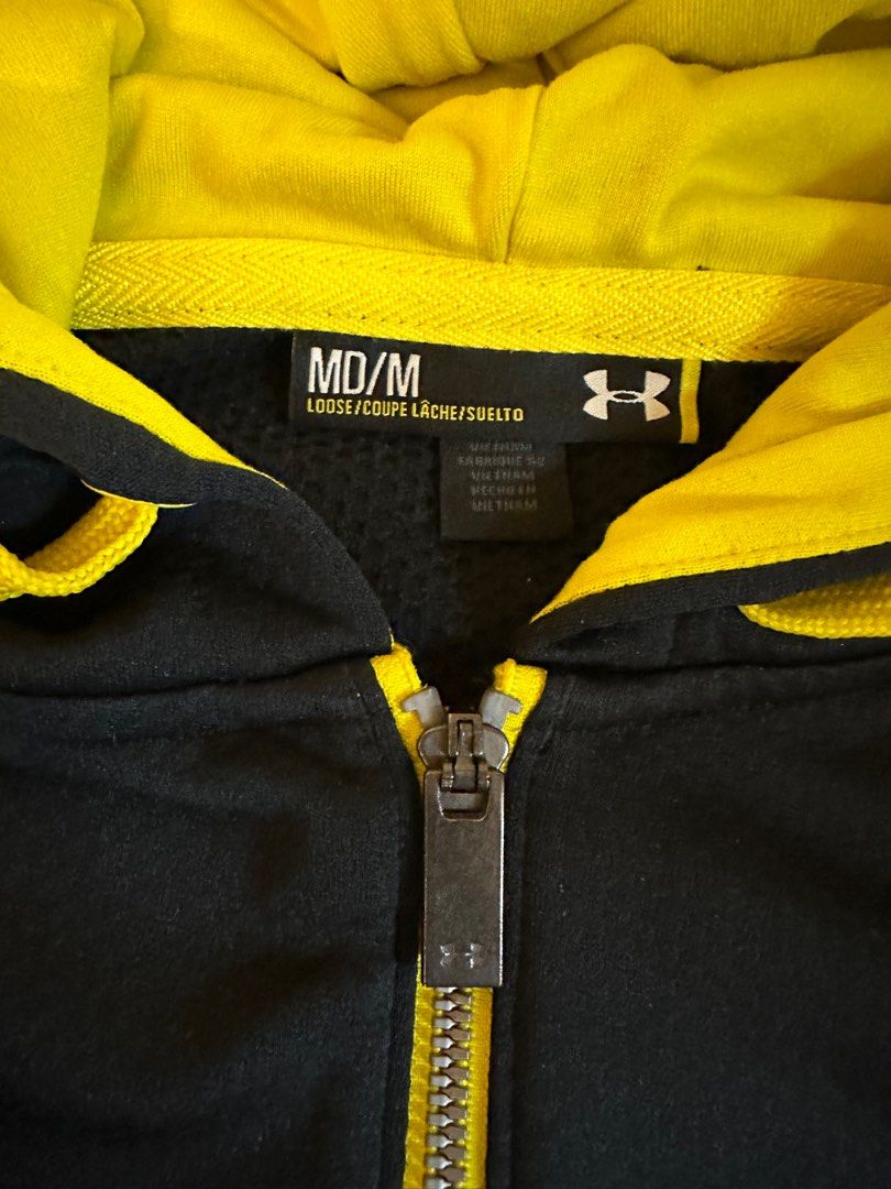 Under Armor Zip Hoodie, Men's Fashion, Activewear on Carousell