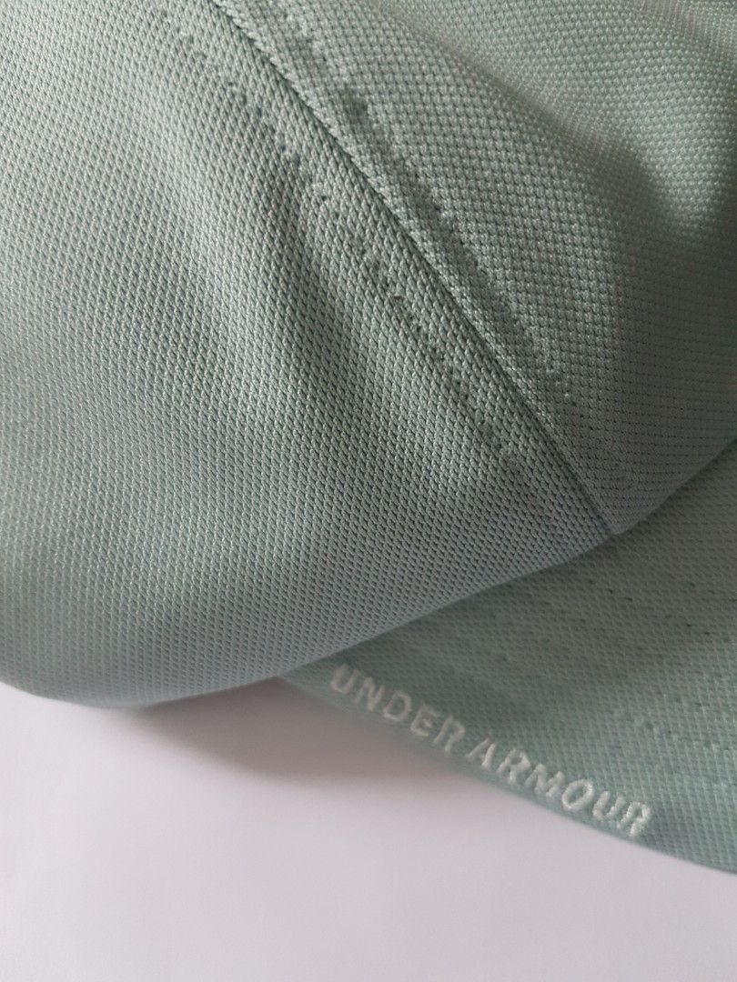 Under Armour UA Multi Hair Cap Female, Women's Fashion, Watches