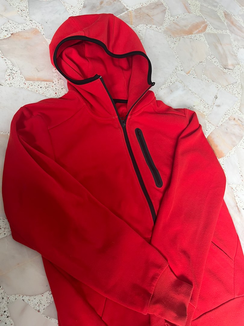 Uniqlo jacket, Men's Fashion, Coats, Jackets and Outerwear on Carousell