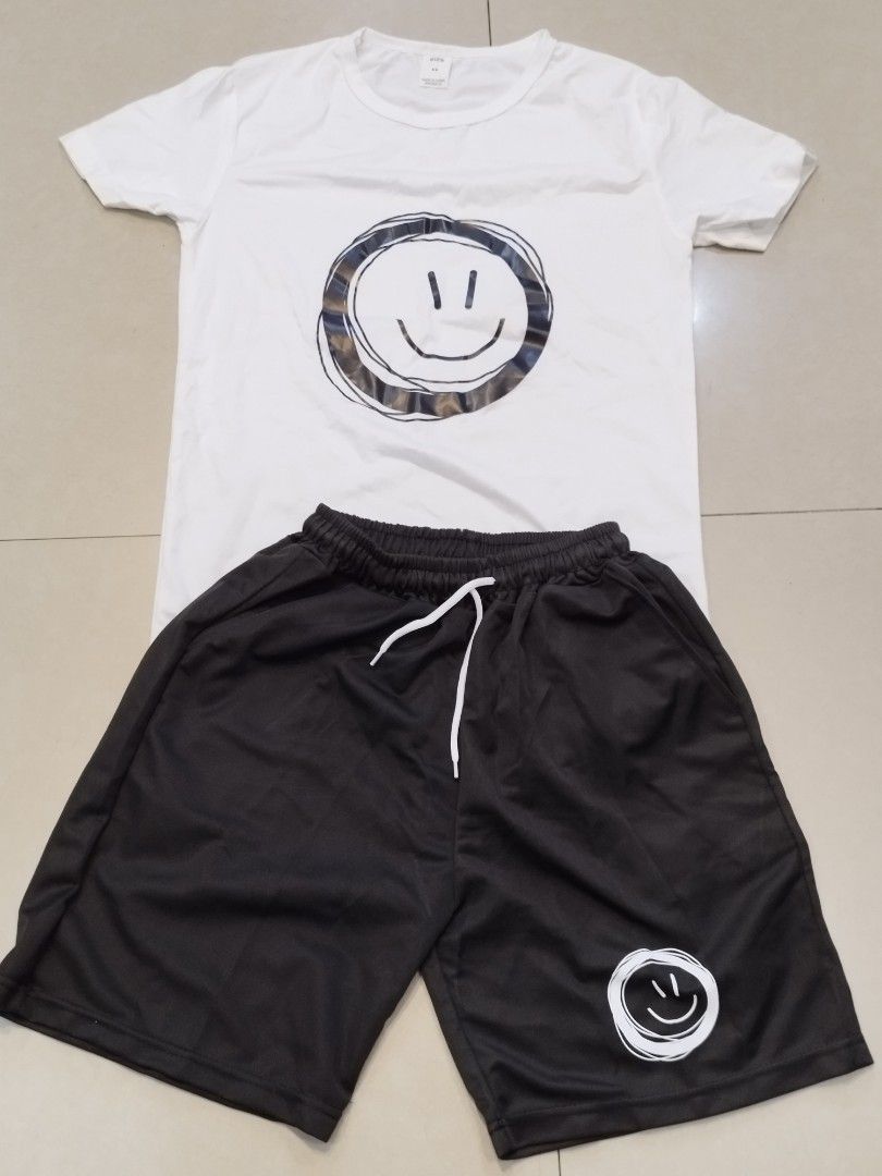 Unisex smiley terno (Category: Sets & Coordinates) located in Manila. Submitted by myxstyle27 (Listing ID 1213766245, Image 1). Description: 📌 size: medium 💸 P220 #terno #coords #smiley #emoji #unisex #medium #set 👉https://shope.ee/1fkVvNOqvI.