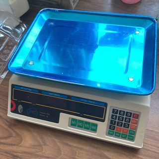 Vegetable Digital Weighing Scale (with cracks)