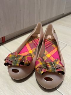 （分類：）位於 。 由 runrunrunmore 提交（商品編號 1213724404，圖片 1）。簡介： 。