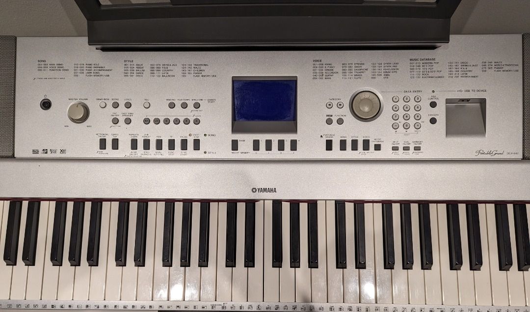 Yamaha dgx clearance 640c