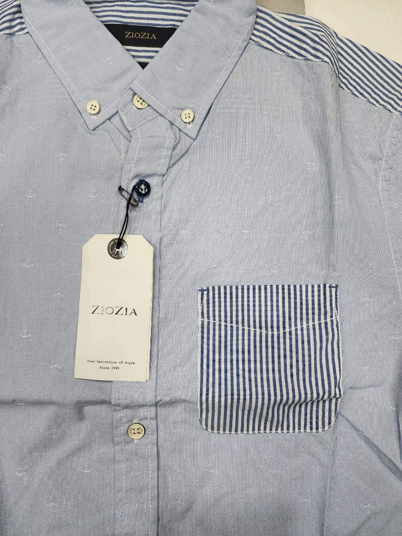 Ziozia Shirt(new) (Category: Formal Shirts) located in Quezon City. Submitted by koreandeclutter (Listing ID 1213652875, Image 1). Description: Bought in Seoul Never used Pick up FEU DILIMAN MESSAGE for any inquiries 😊.