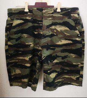 (Category: ) located in . Submitted by thehalushop (Listing ID 1213626061, Image 1). Description: .