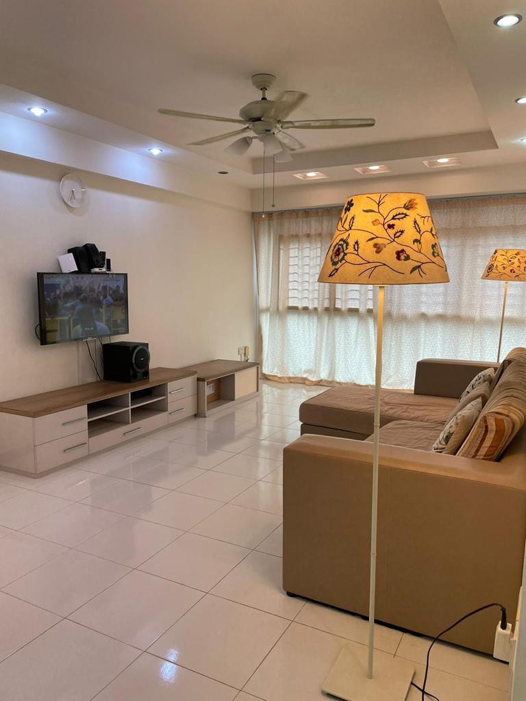(Category: ) located in . Submitted by sabrinasg (Listing ID 1213936391, Image 1). Description: .
