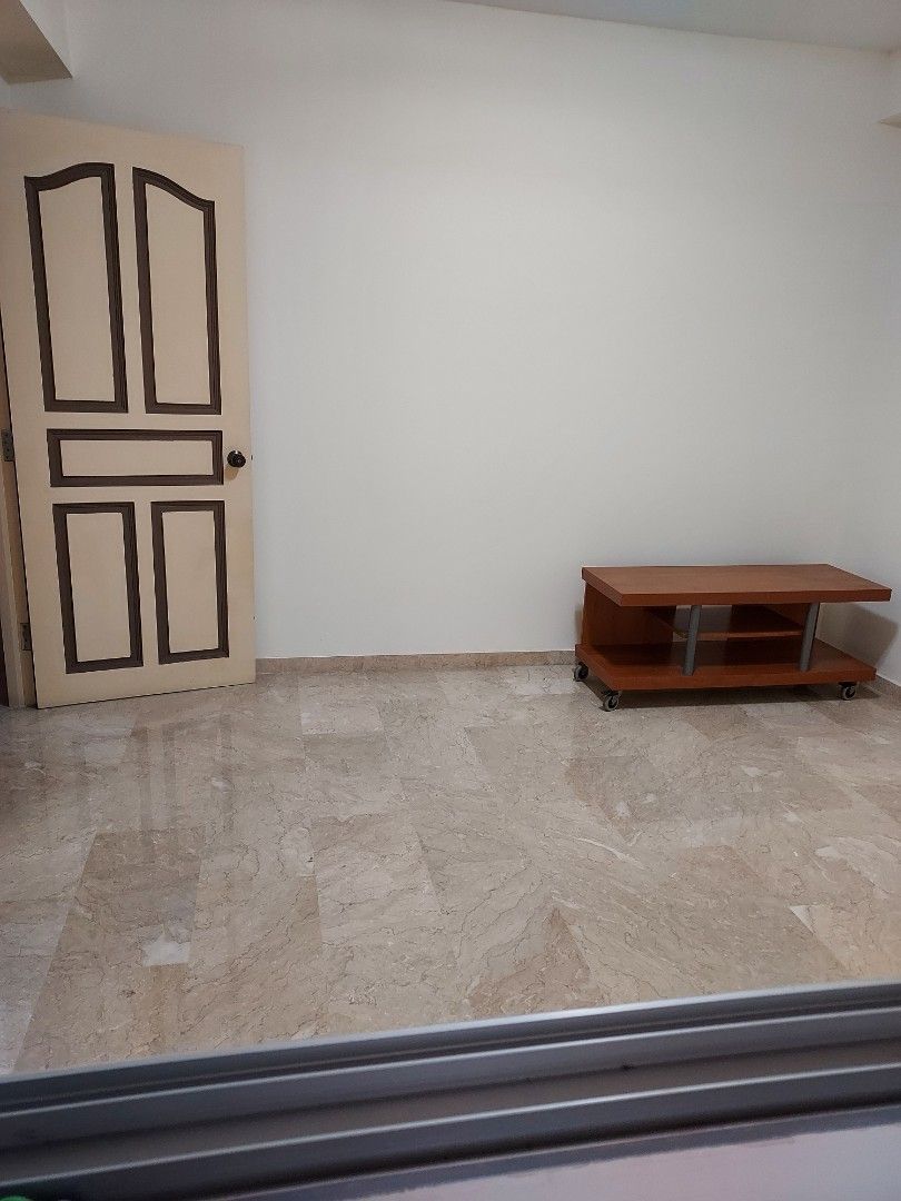 342 Choa Chu Kang Loop ( Male Tennants), Property, Rentals, Room ...