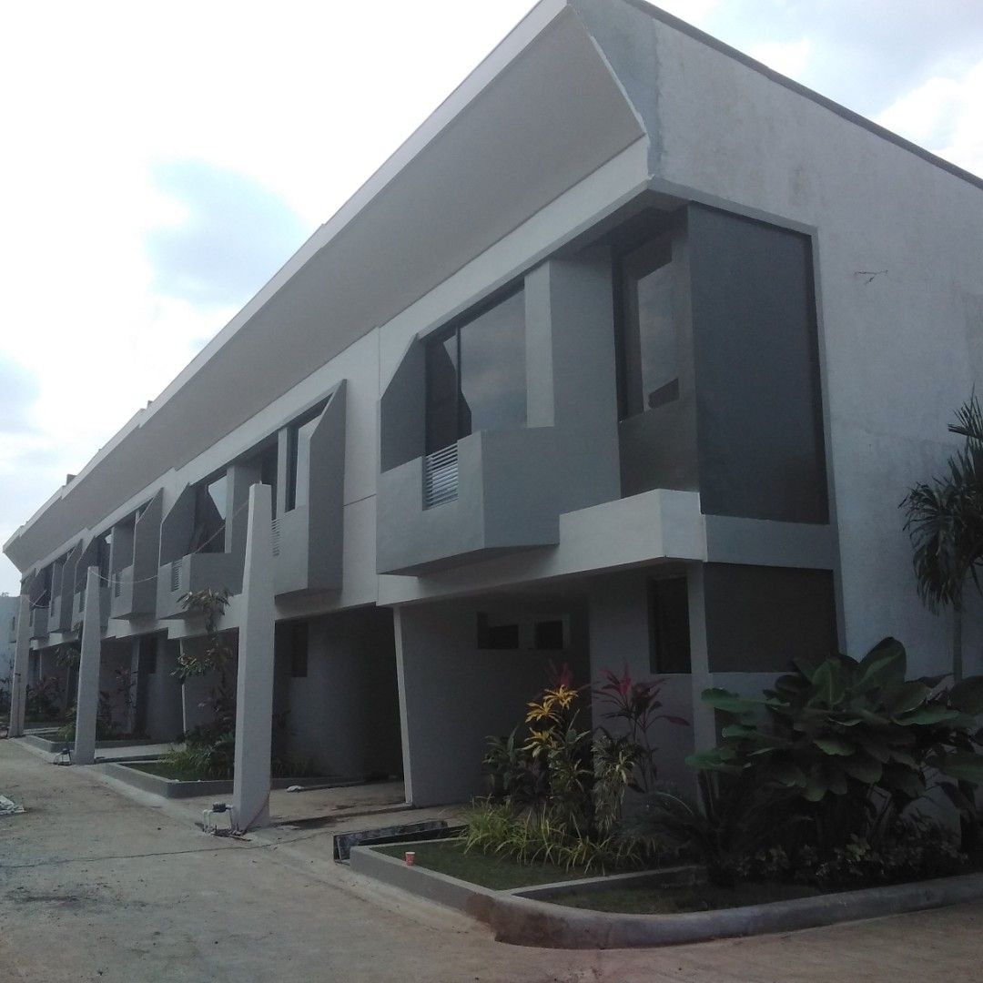 House and Lot Masinag Sumulong Antipolo Near SM masinag LRT, Property