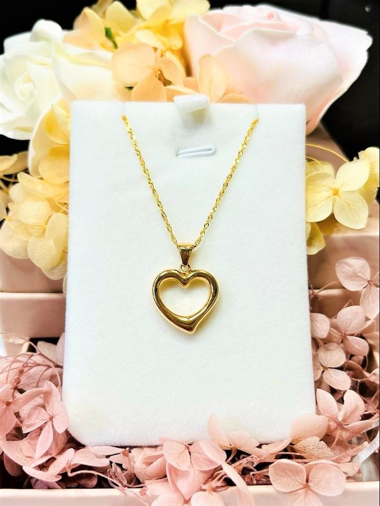 Gold necklace heart designs sale