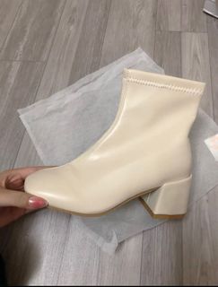 （分類：）位於 。 由 izziexy 提交（商品編號 1213796837，圖片 1）。簡介： 。