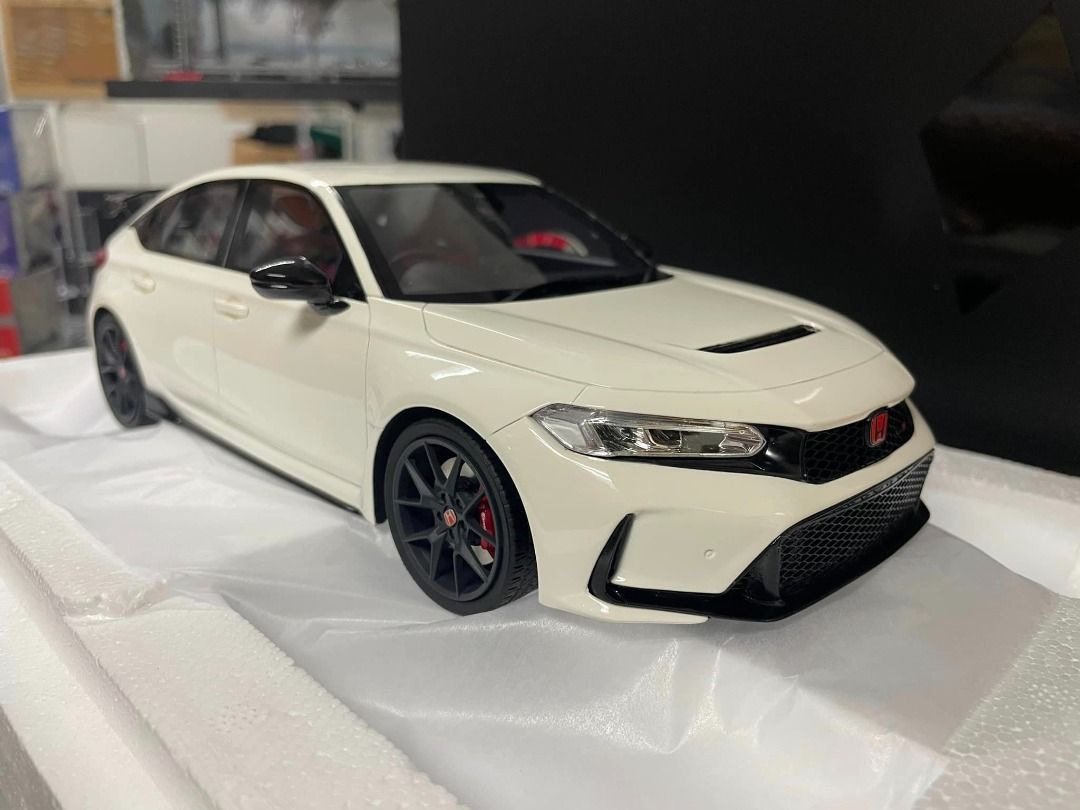 1/18 トップスピード ホンダシビックタイプR FL5 チャンピオンシップホワイト 2023 TS0450