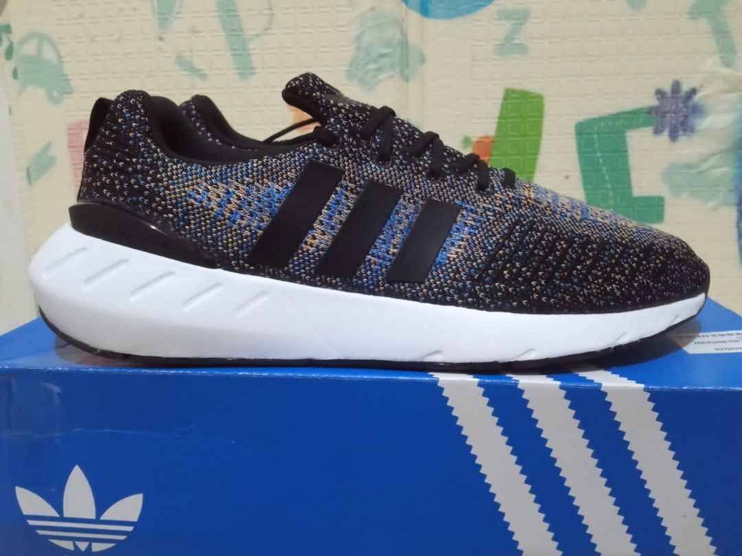 HARGA NETT Adidas Men s Swift Run 22 Original Sneakers Black