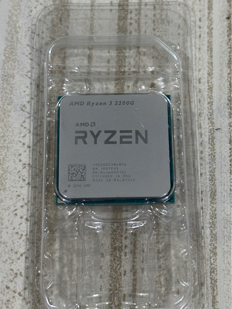 AMD Ryzen 3 2200G, Computers & Tech, Parts & Accessories, Computer ...