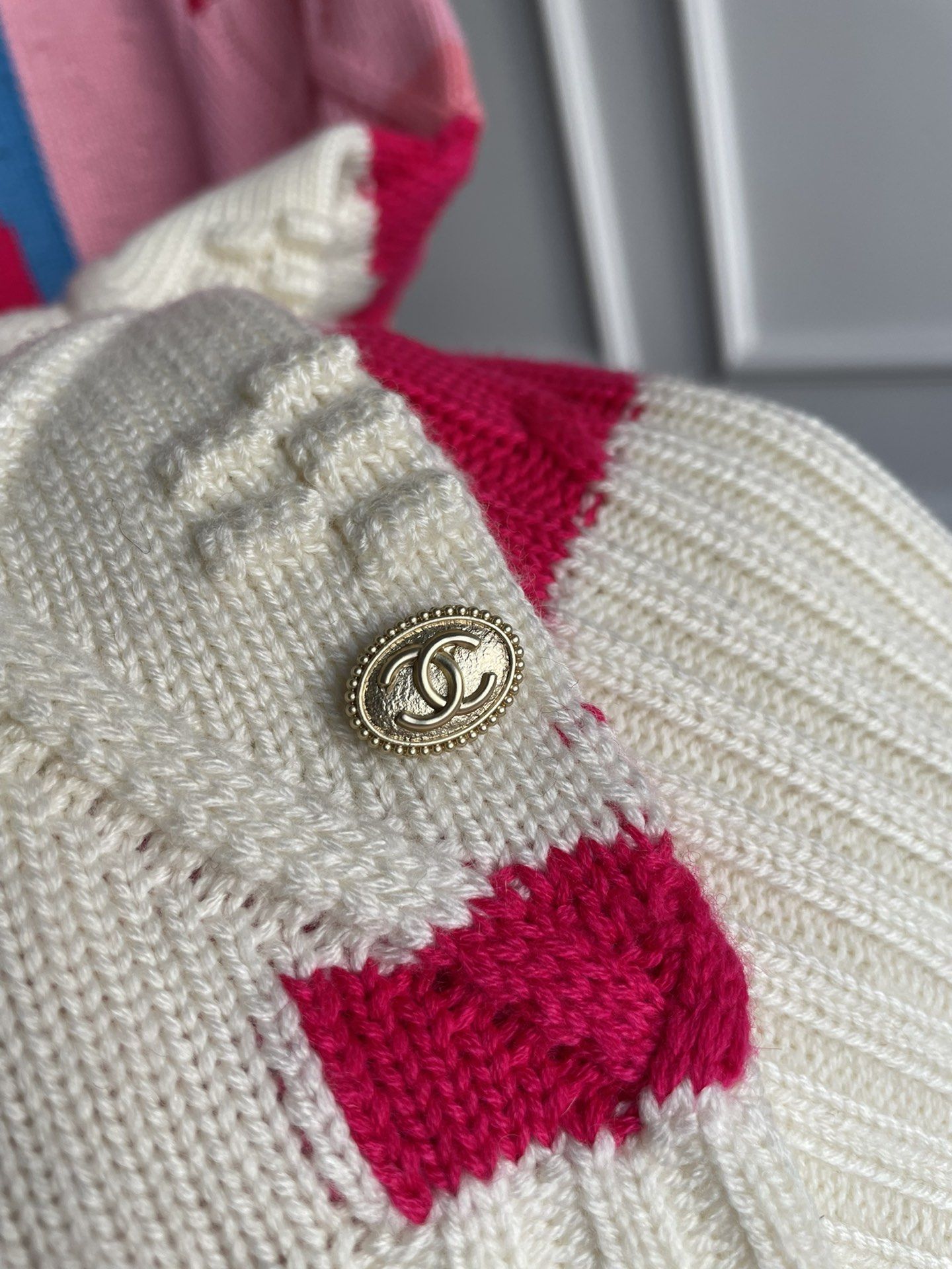 Real chanel outlet sweatshirt