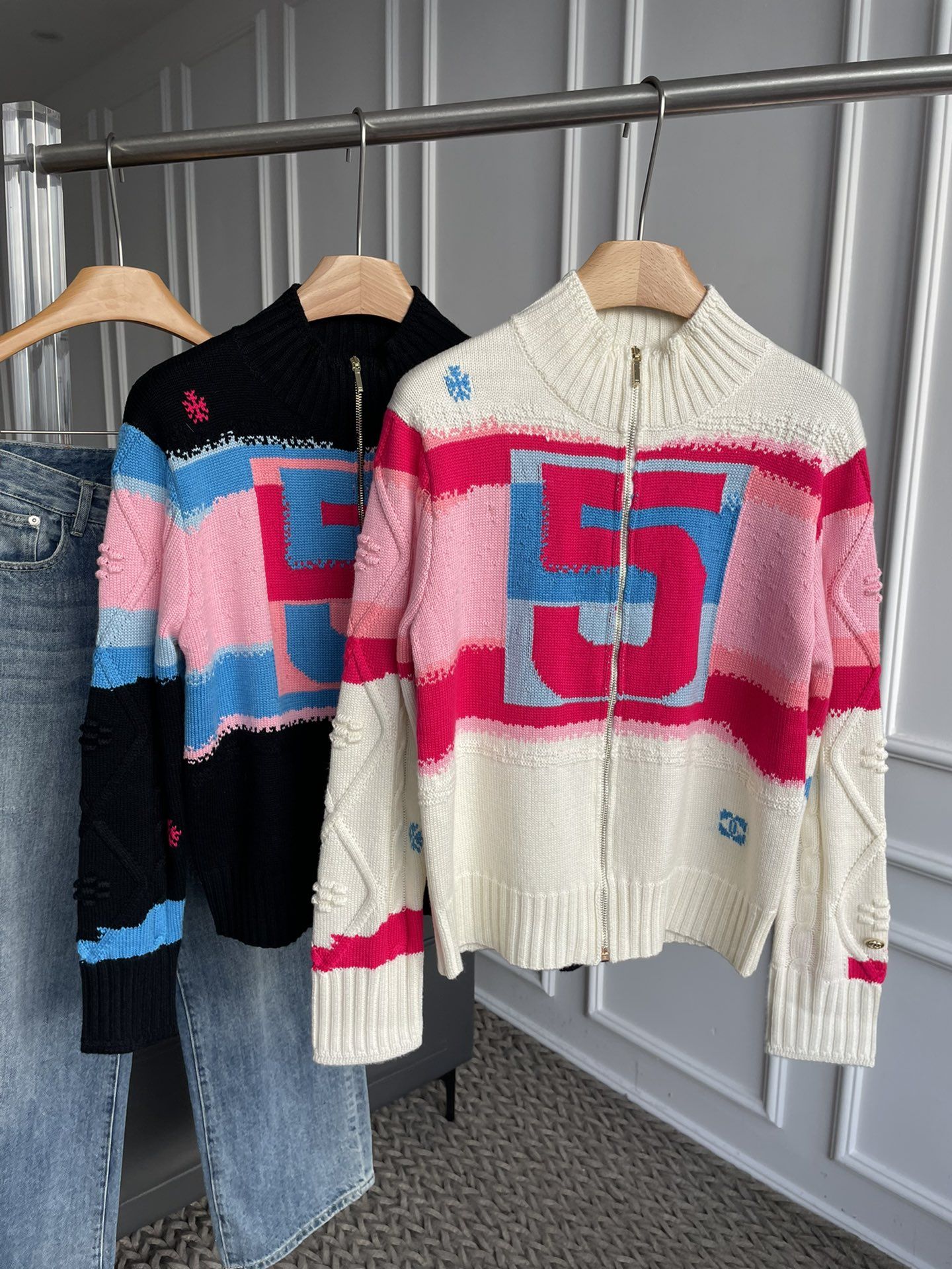 Real top chanel sweatshirt