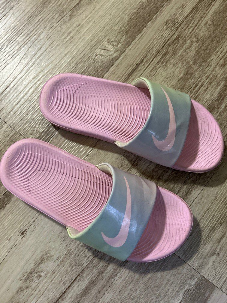 blush pink nike slides