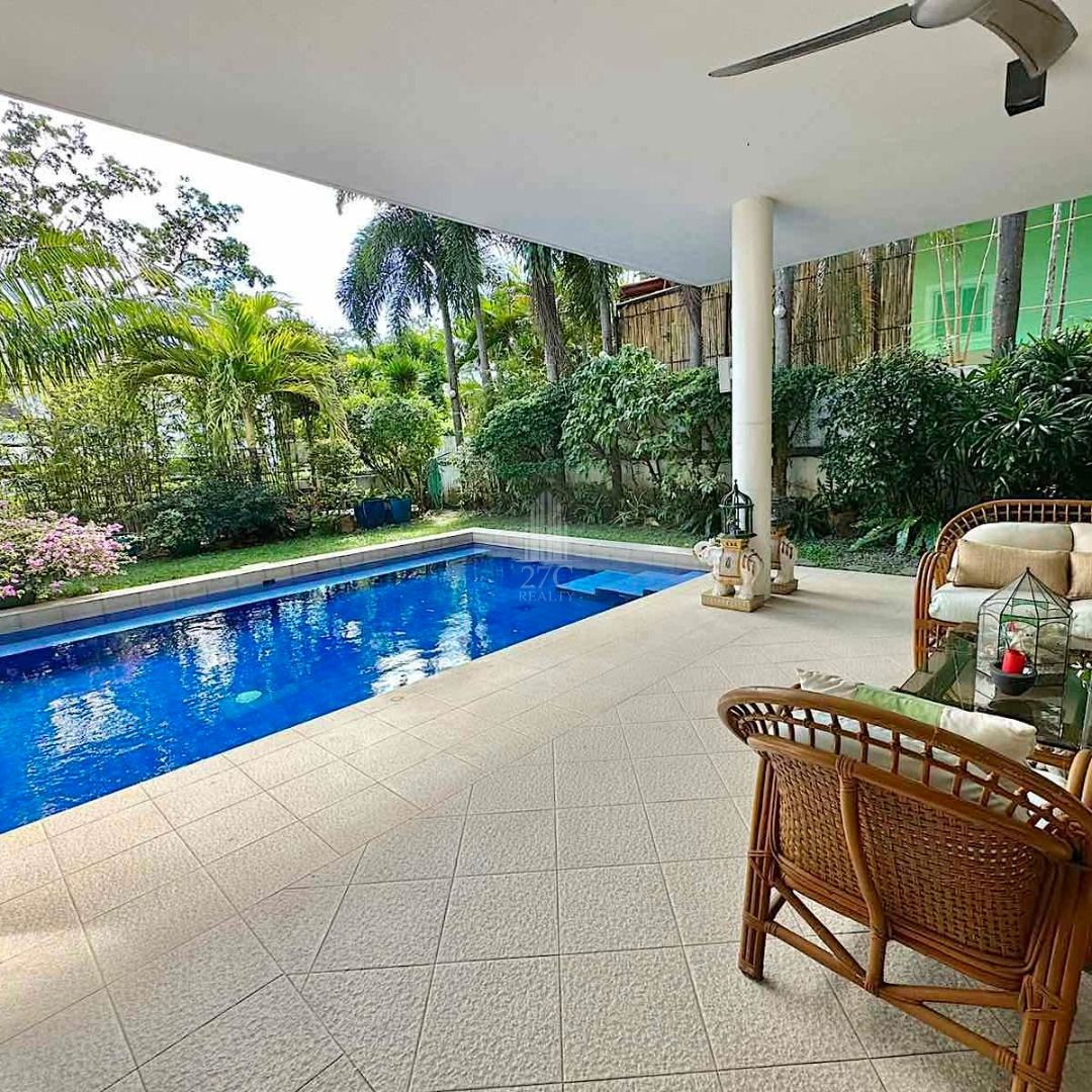 Beautiful House with Pool for Sale in Ayala Alabang Village, Muntinlupa