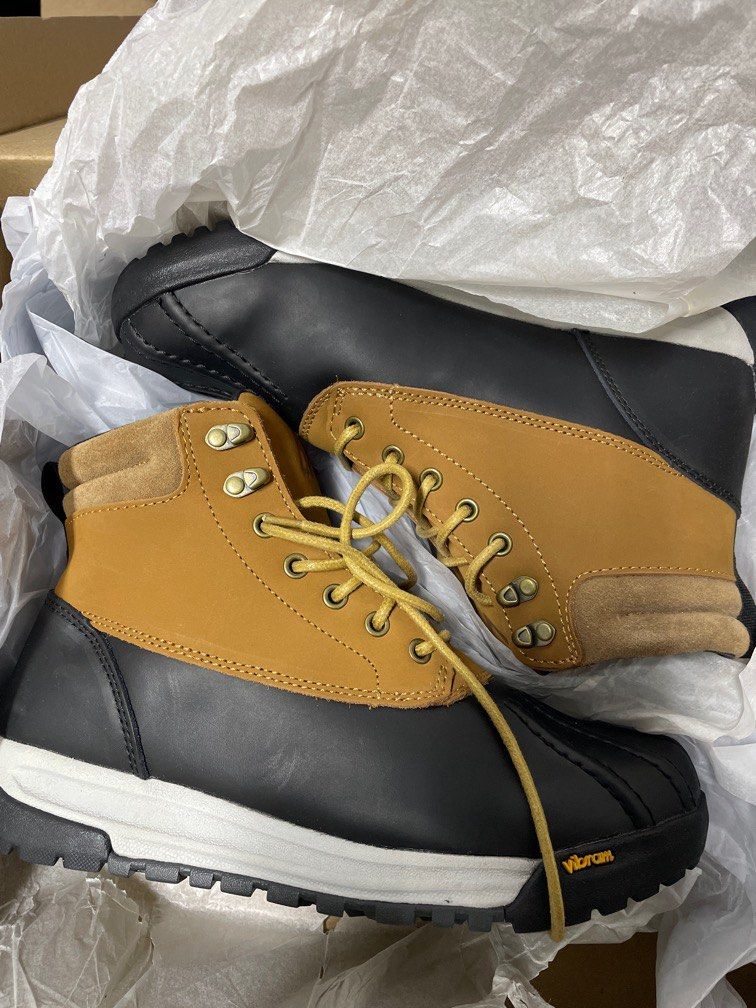All outlet weather duckboot