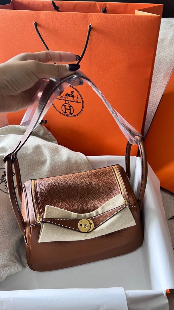 Hermès Lindy 26 Gold Evercolor Gold Hardware GHW