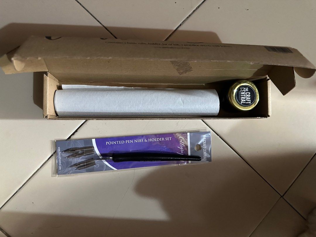 Calligraphy kit (The craft central) (Category: Craft Supplies & Tools) located in Pasay City. Submitted by ___marieneil (Listing ID 1213806746, Image 2). Description: Used once. RFS: decluttering 📍Pasay.