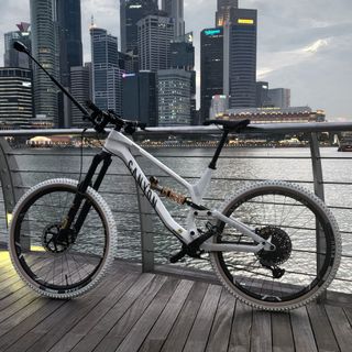 (Category: ) located in . Submitted by sgcollector88 (Listing ID 1206654126, Image 1). Description: .