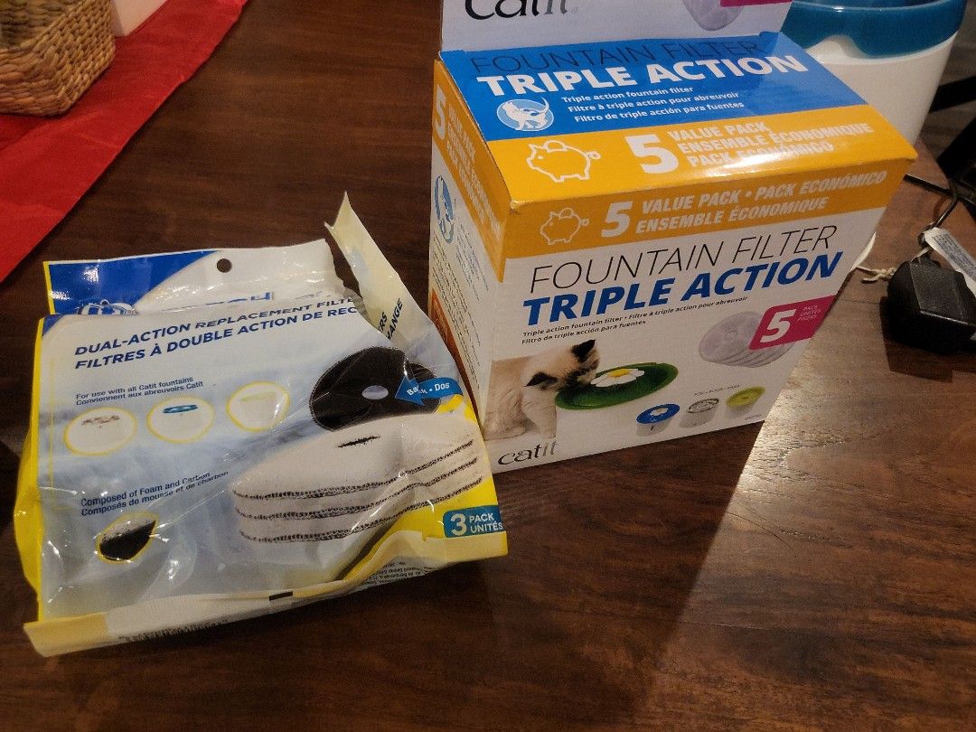 CatIt water fountain, Pet Supplies, Homes & Other Pet Accessories on