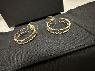 （分類：）位於 。 由 Vanelau 提交（商品編號 1213867199，圖片 1）。簡介： 。