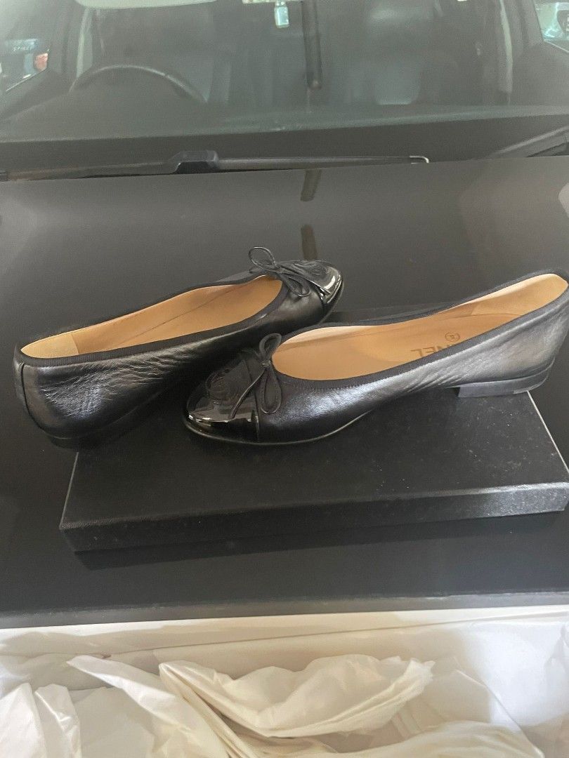 Chanel flats for sale, Women's Fashion, Footwear, Flats on Carousell