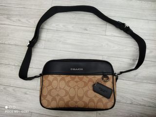 Coach Graham Slingbag