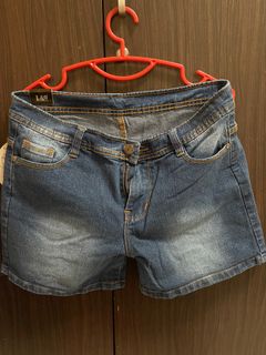 (Category: ) located in . Submitted by b4n4n4 (Listing ID 1213925927, Image 1). Description: .