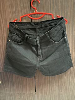 (Category: ) located in . Submitted by b4n4n4 (Listing ID 1213926149, Image 1). Description: .