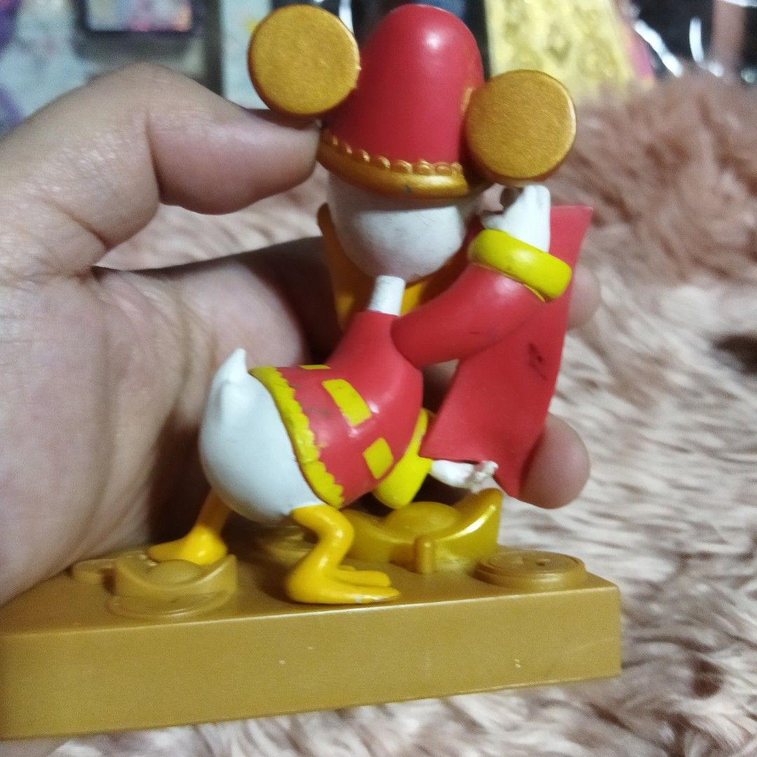 DONALD DUCK DISPLAY (Category: Figurines & Statues) located in Muntinlupa City. Submitted by periwinklefairy23 (Listing ID 1213860436, Image 2). Description: .