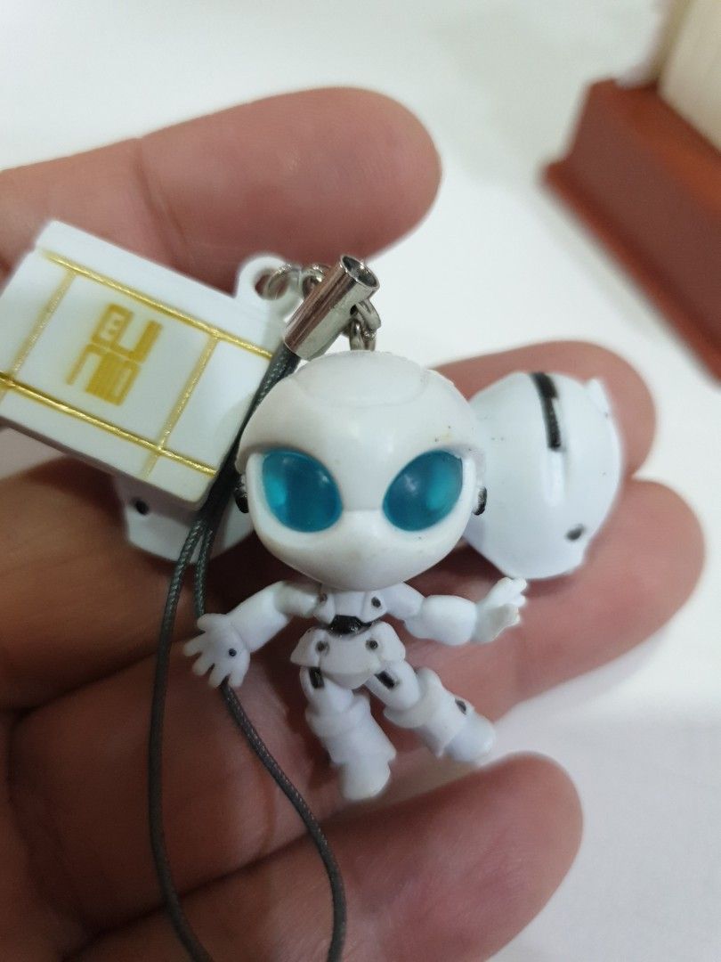 FIREBALL Drossel Obruchev Mini Figure Strap Takara Tomy JAPAN ANIME ...
