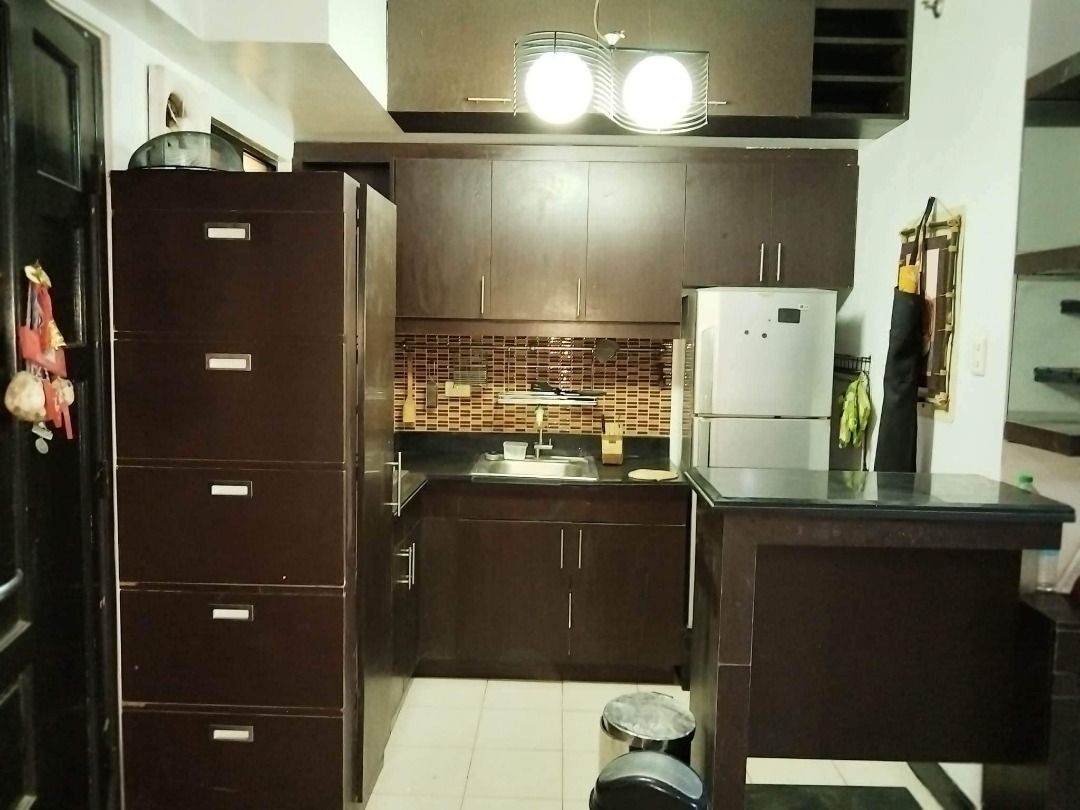 Apartment Condos Ermita Barangay 660A Manila City , Property For