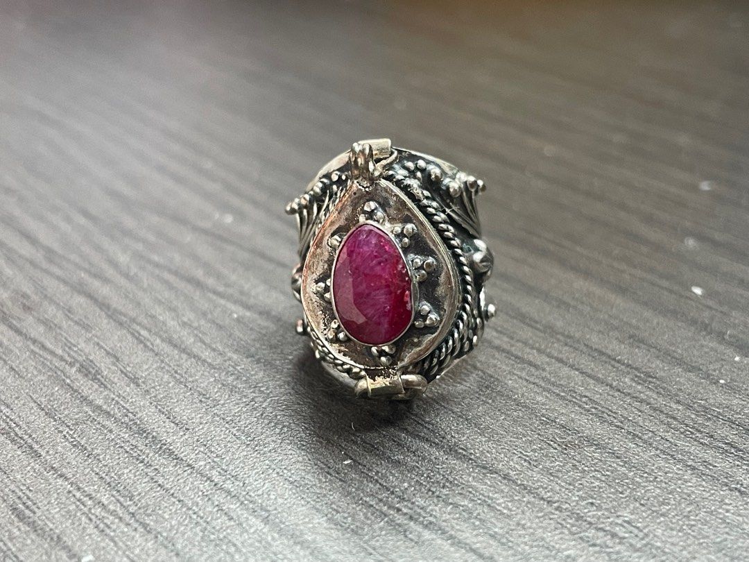 Garnet Poison Ring UK 2