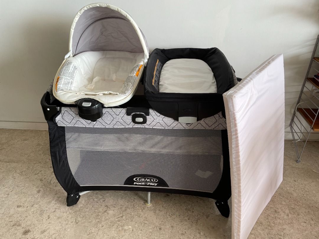 Graco pack n play quick store connect mattress