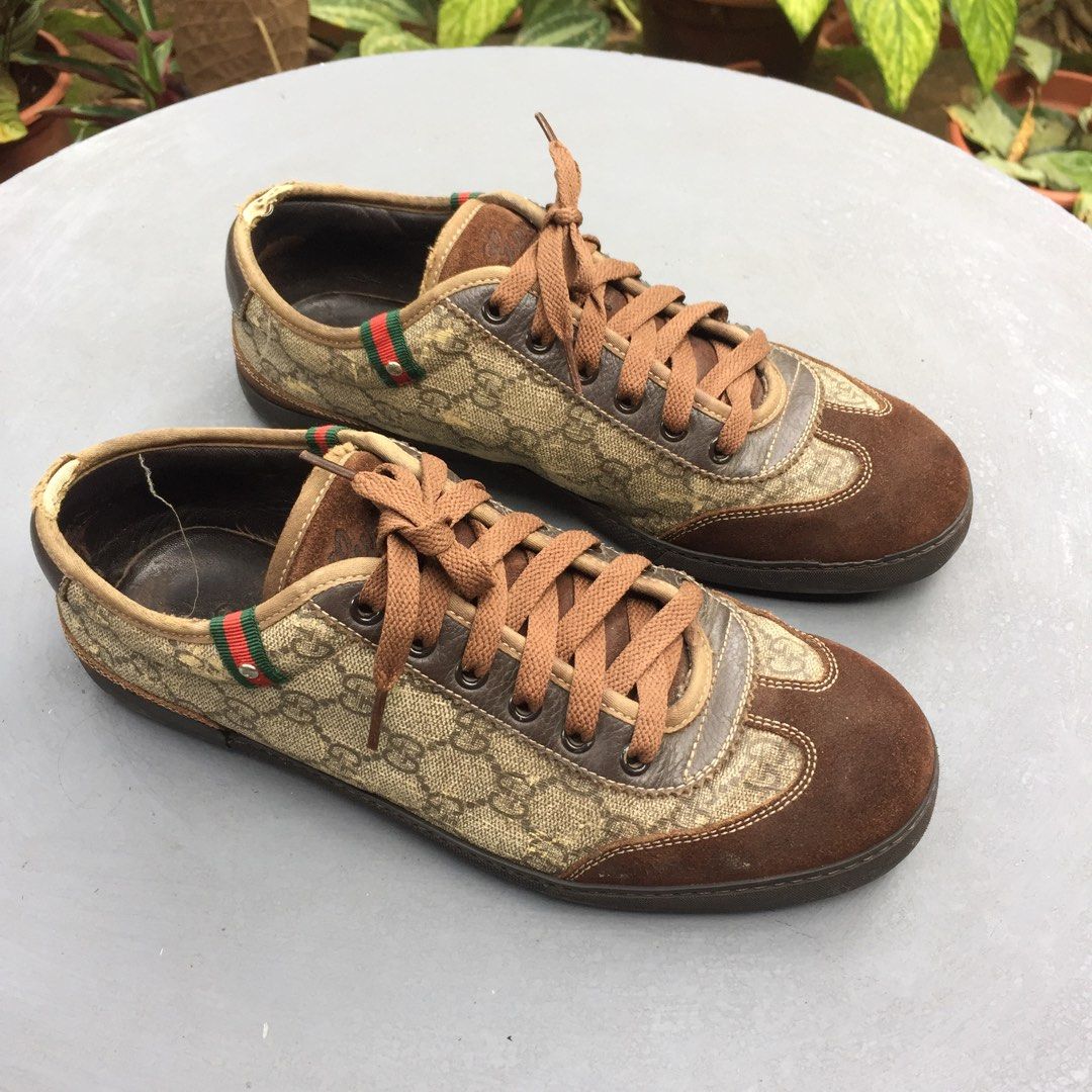 Gucci gg supreme low top sneakers hotsell