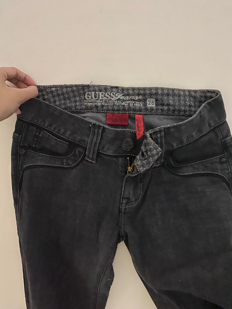 GUESS JEANS SIZE 26 Women s Fashion Bottoms Jeans on Carousell