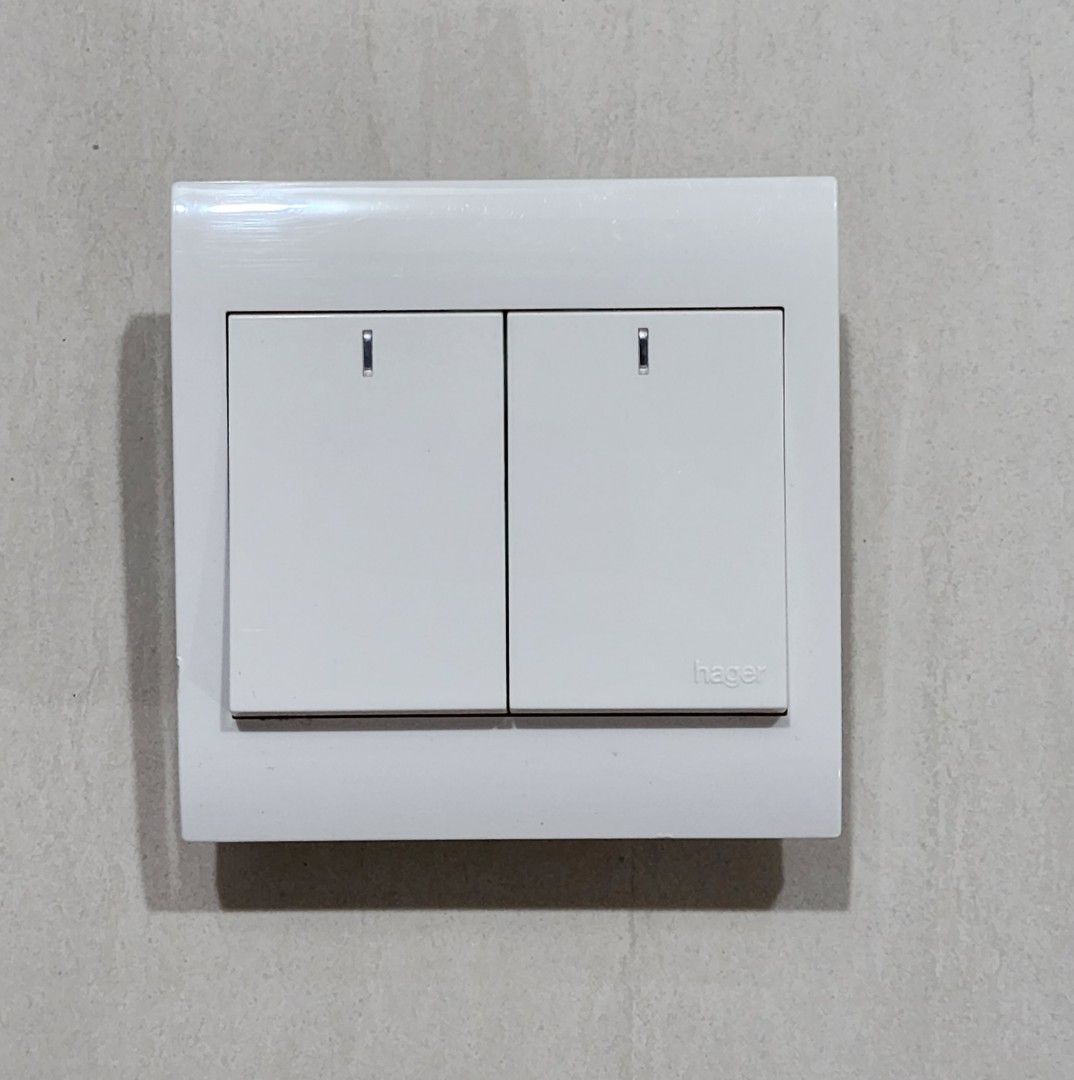 Hager 20A 2 Gang, TV & Home Appliances, Electrical, Adaptors & Sockets