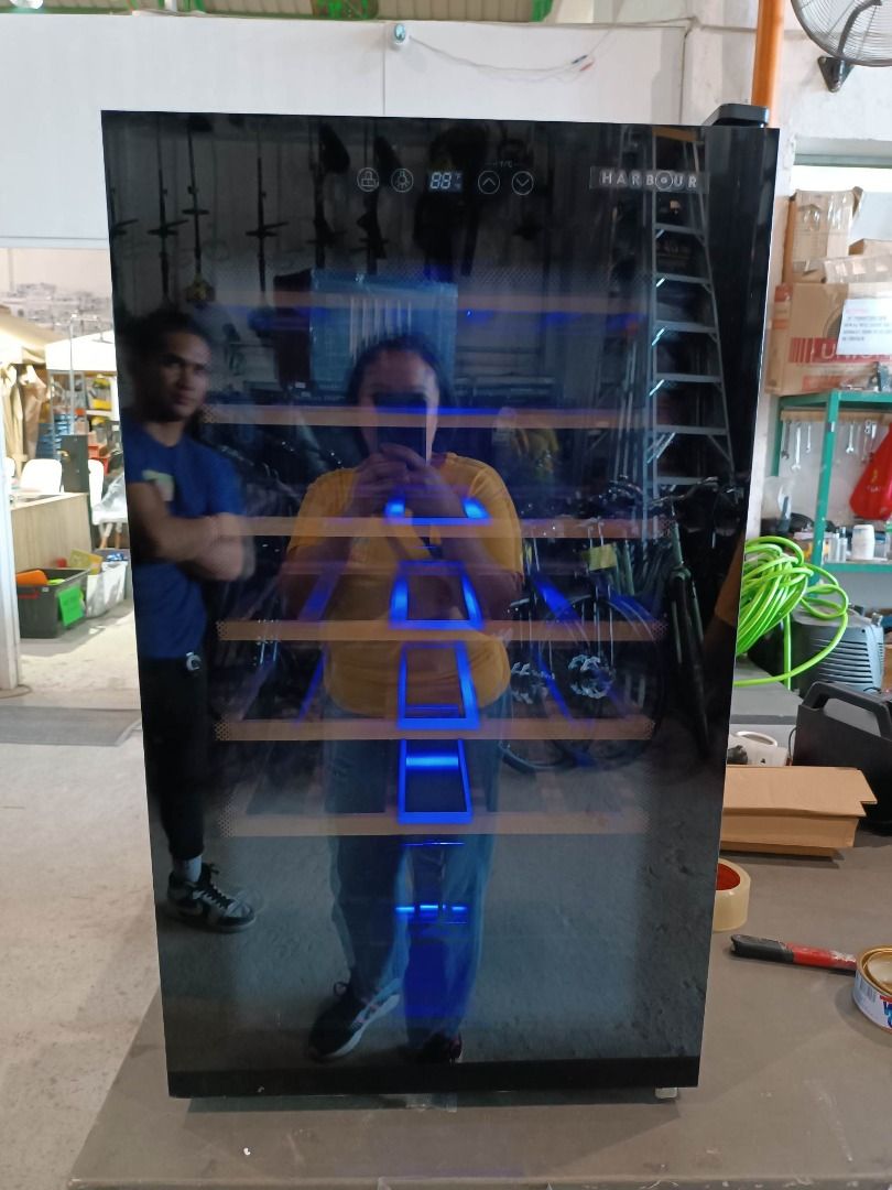 Harbour Wine Cooler 34 Bottles, TV & Home Appliances, Kitchen