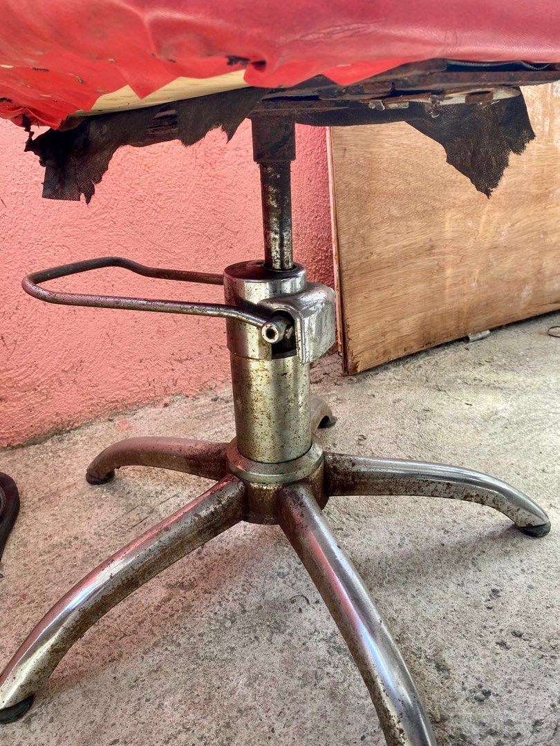 Heavy Duty Hydraulic Chair For Salon, Furniture & Home Living