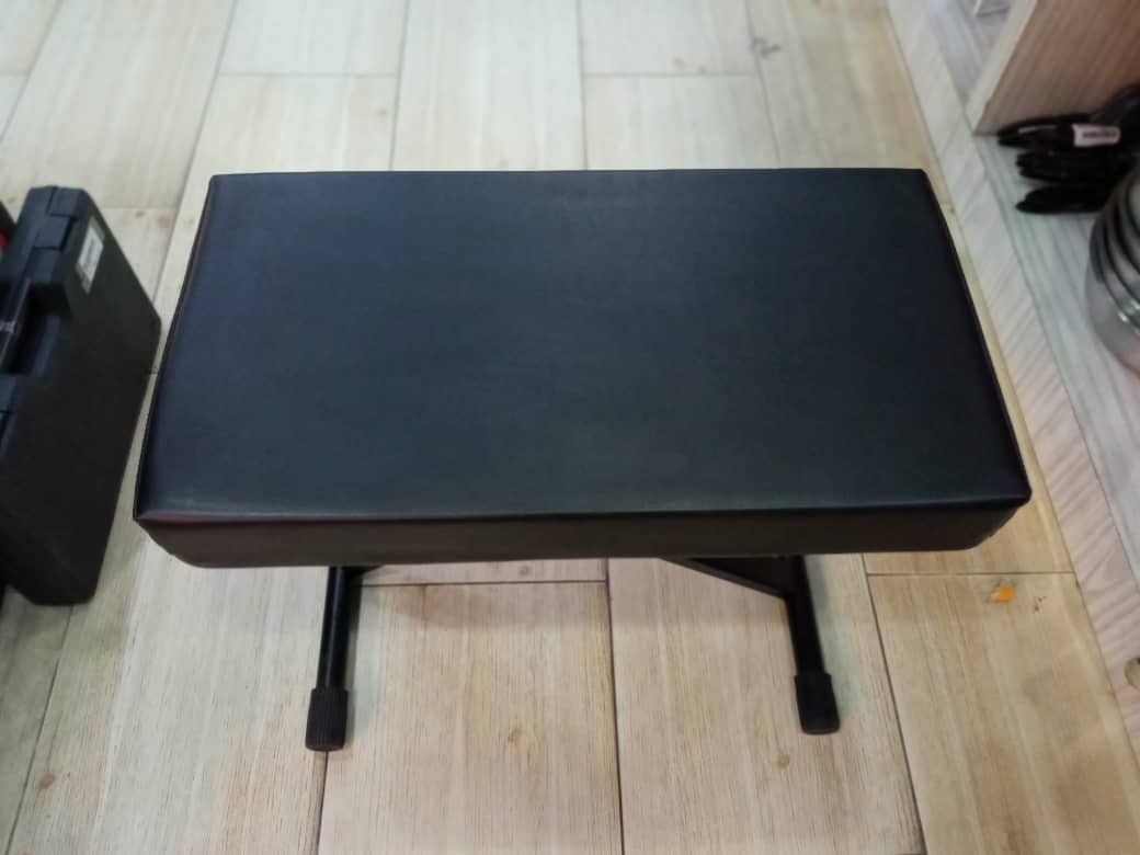 HERCULES Keyboard bench, Hobbies & Toys, Music & Media, Music