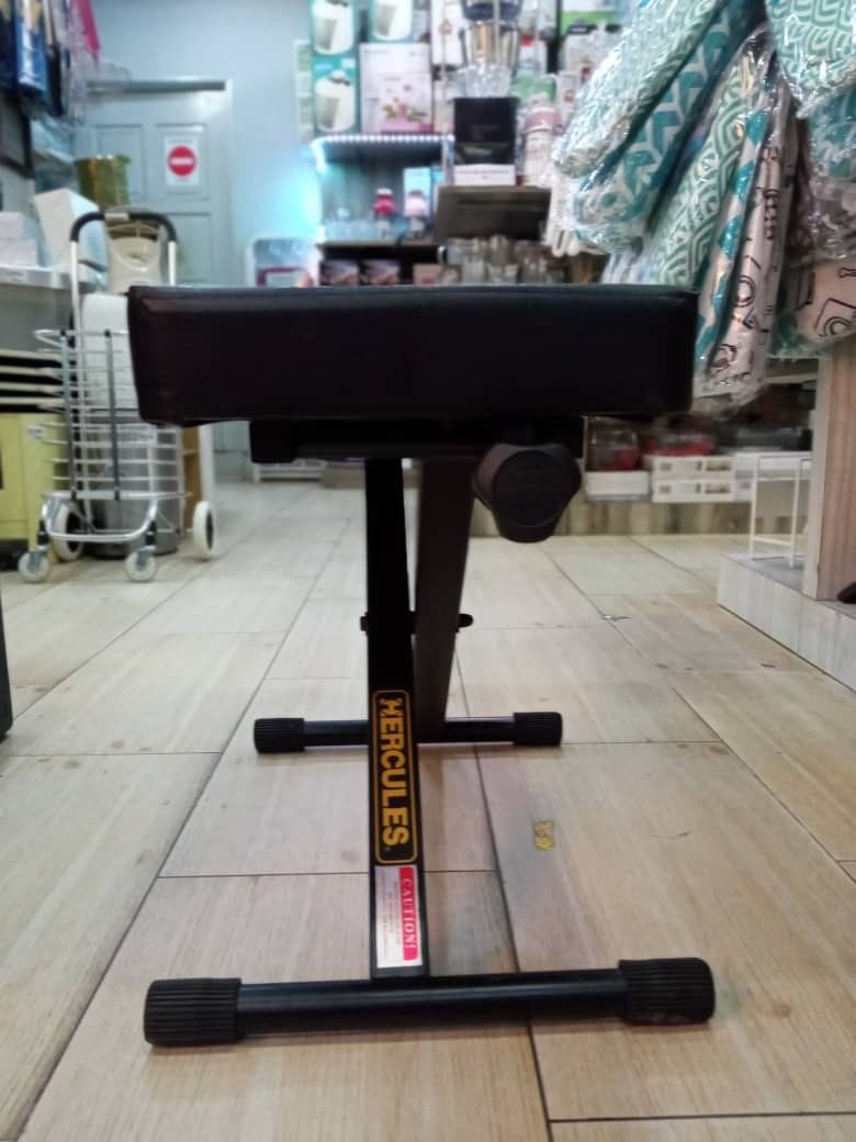 HERCULES Keyboard bench, Hobbies & Toys, Music & Media, Music