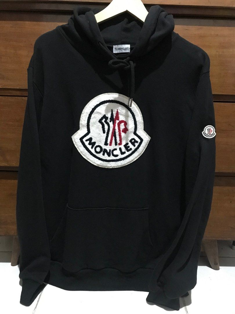 Hoodie Moncler, Fesyen Pria, Pakaian Baju Luaran di Carousell