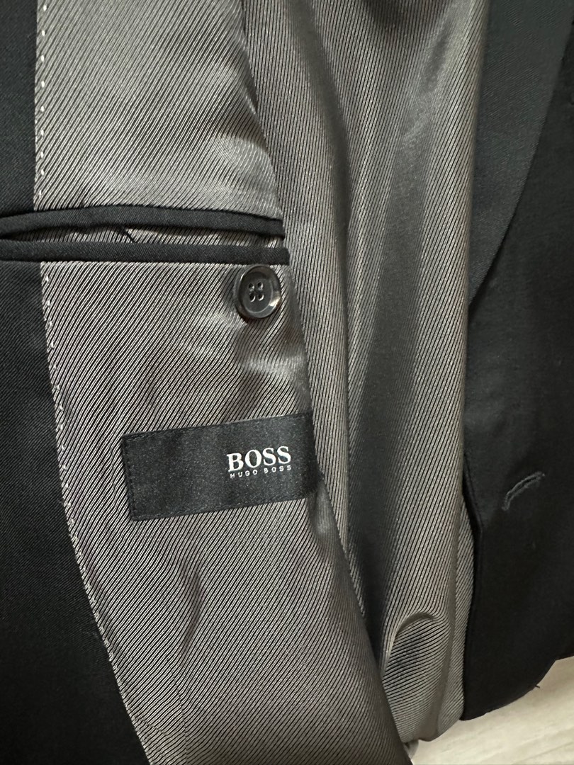 Hugo Boss Suit Reda Super 100, Men's Fashion, Coats, Jackets and ...