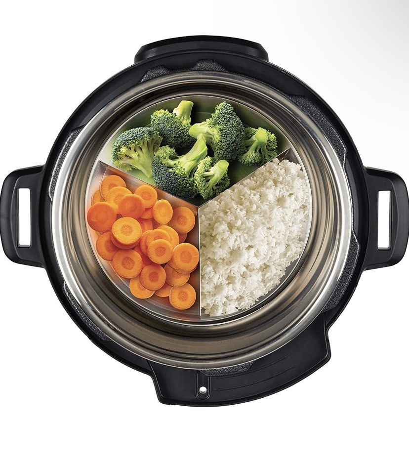 Instant pot pan with lid and divider, Furniture & Home Living