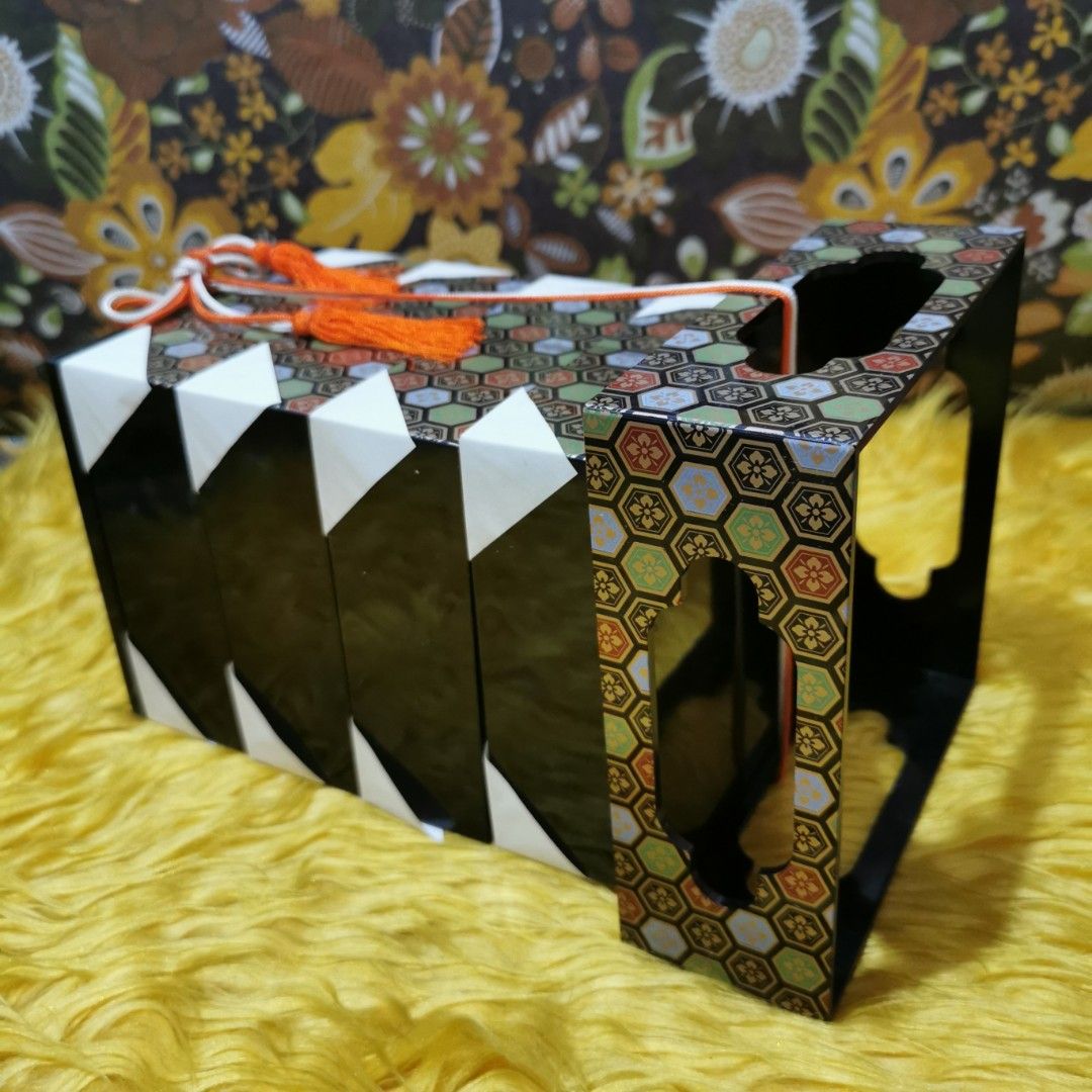 Japan bento stackable box with small tray (Category: Food Organization & Storage) located in Kawit. Submitted by thrift_nook (Listing ID 1213790840, Image 3). Description: .