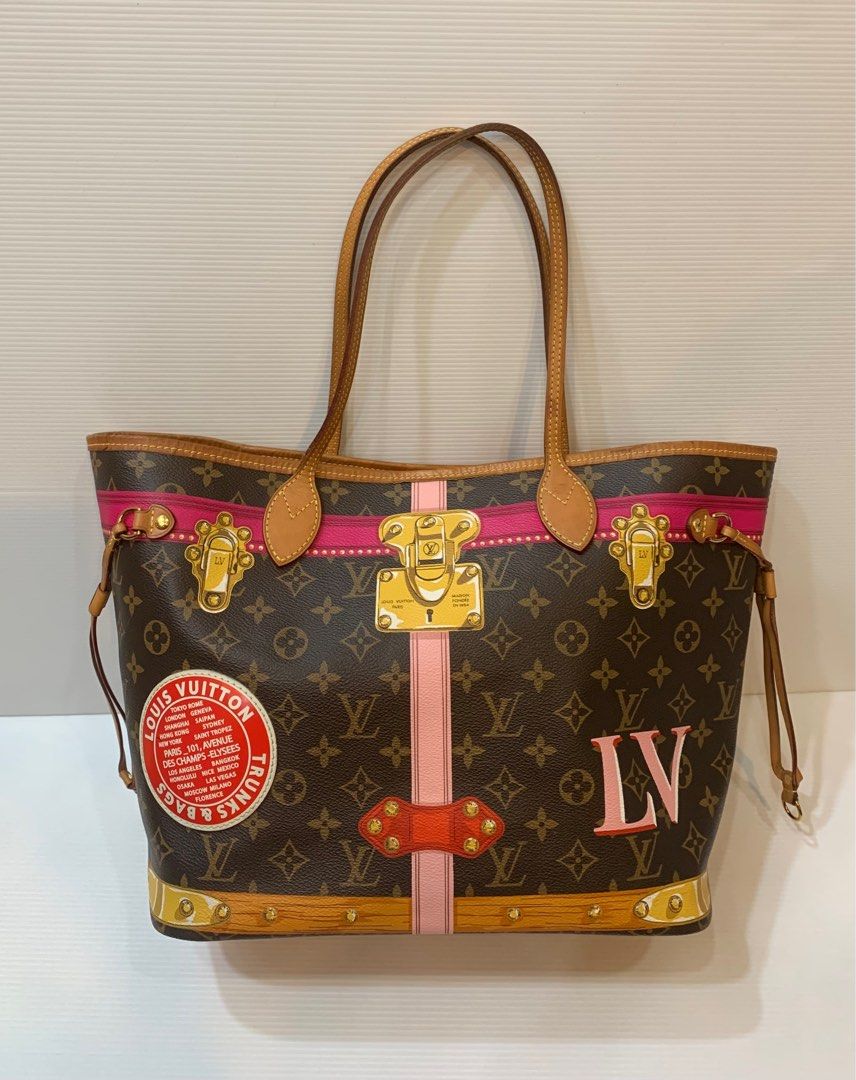 Louis Vuitton Pochette Monogram Tromp L'oeil Screen MM Pink/Beige Lining in  Coated Canvas with Gold-tone - US
